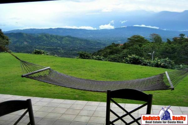 16 Magnificent terrace views of Atenas homes