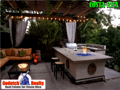 Design a bar and outdoor kitchen for your house in Costa Rica