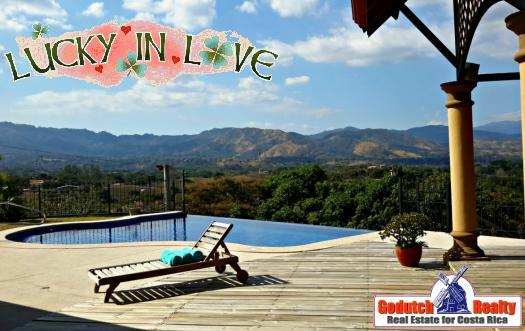 Can you buy a home with a pool in Atenas within your budget or not?