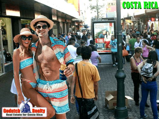 How to dress and live without stress in Costa Rica - GoDutch Realty