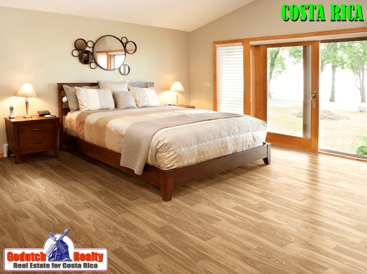 Is Vinyl Plank Flooring Right For Your Costa Rican Home?
