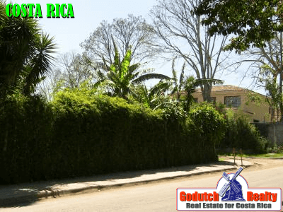 Looking for privacy on your property in Santa Ana, is it possible