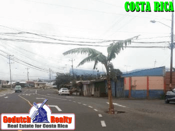 Road Obstacles when driving in Costa Rica