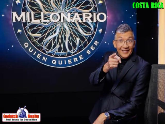 Edgar "El Flaco" Silva, a well-known journalist, and television host. Who is Macho and who is Negra - Nicknames in Costa Rica